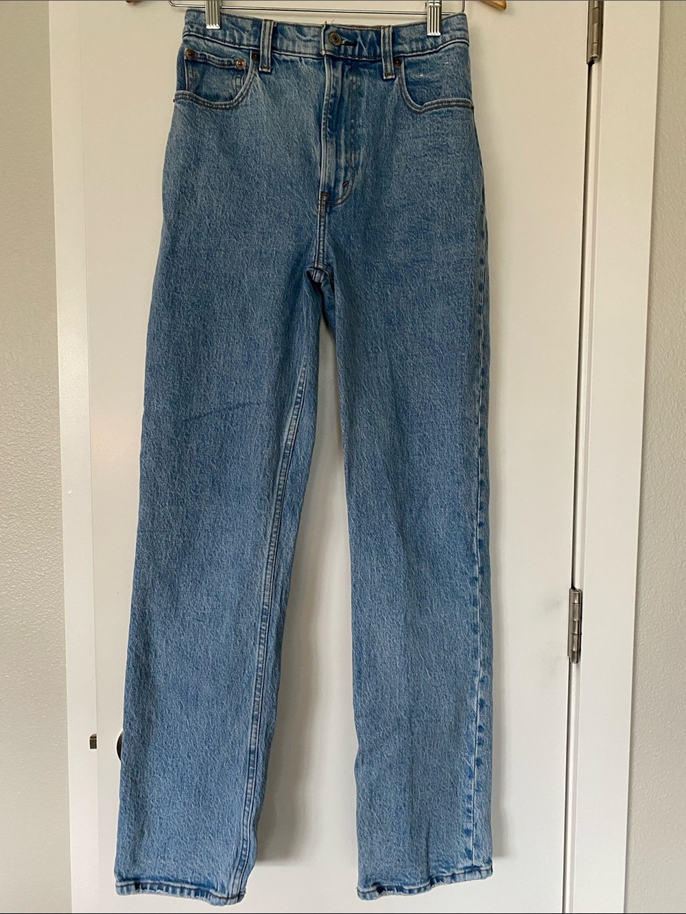 AF 90’s High Rise Straight Leg Stretch Denim Bloggers Viral 25/0